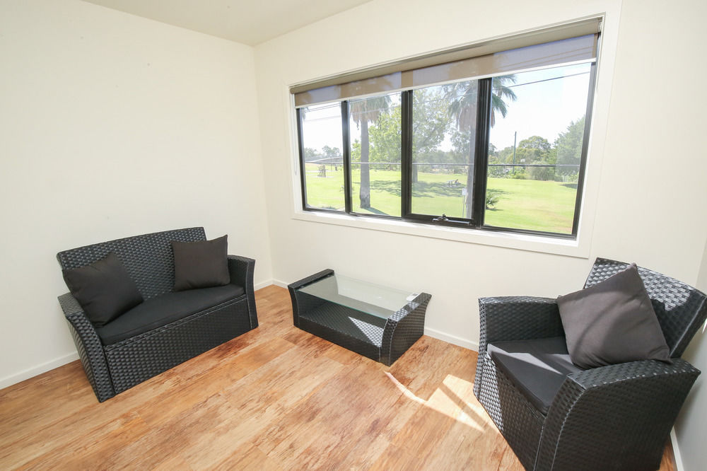 Commodore Mildura Motel Bagian luar foto